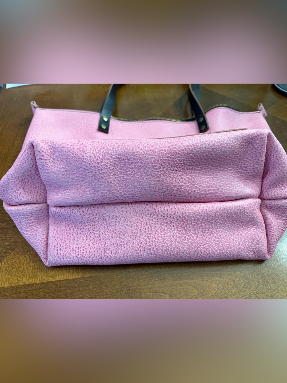 Portland Leather Goods Bubblegum Large Zip Tote 🍬🫧 - Picture 3 of 5